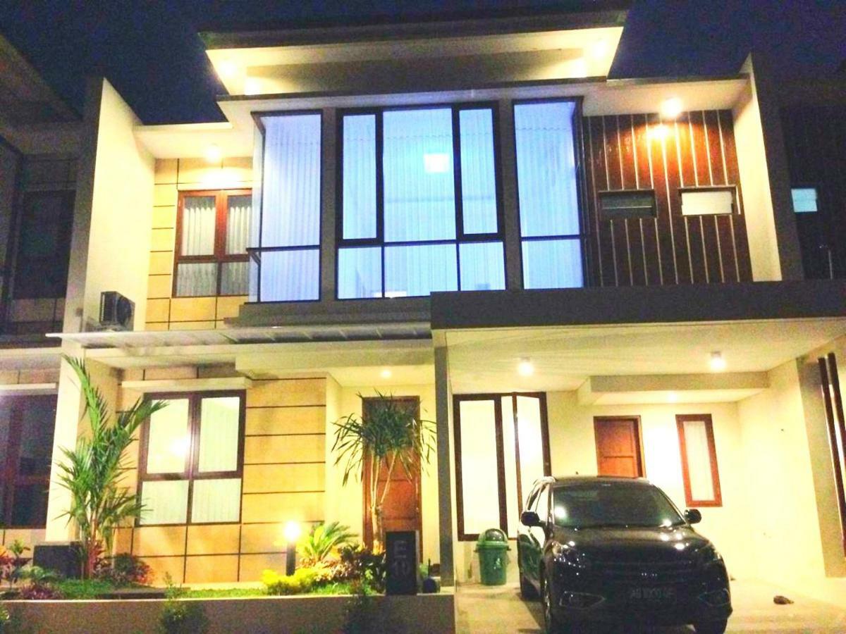Fams Homestay By Fh Stay 요그야카르타 외부 사진